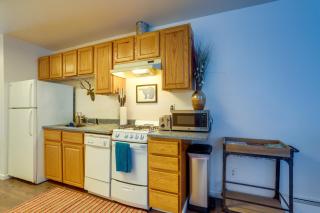 Waterfront Apt, Walk to Town and Coastal Trail! - Anchorage - 1