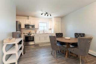 Delightful Getaway near Acadia Park Bar Harbor (5) - 9