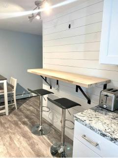 1 Bedroom, steps to the Beach - 4
