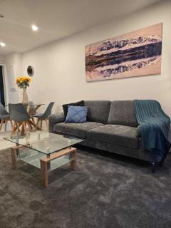 CBD Apartment 3 - 2 Bed 2 Bath - 1