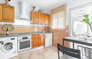Nice Home In Chiclana De La Fronter - Chiclana de la Frontera - 5