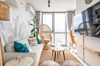 Tree of Life Penthouse 3BR w Gym Pool Sauna More - 5