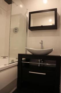 Beau T2 face aux Thermes - Av Royat - 5