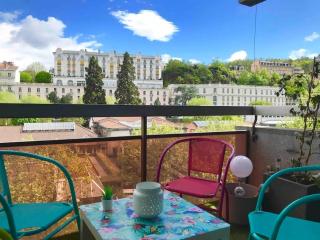 Beau T2 face aux Thermes - Av Royat - 2
