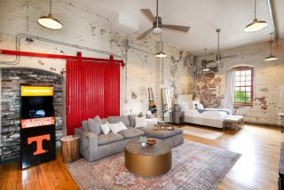 Scenic City Loft in Downtown Knoxville - 1