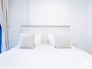 Luxurious 1BR Apt with Balcony in Production City - Dubai - 8