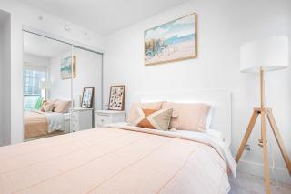 1BR with Sofa Bed that sleeps 3 by Yorkville! - 1