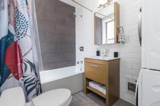 Heart of East VillGem 1BR1BA Washer Dryer! - 1