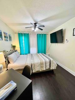R3 Private Room Near Airport - Mississauga - 9