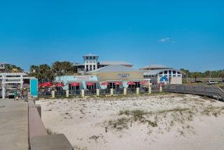 Grandview Oasis! 3BR 2BA Sleeps 9! Gulf-front tranquility beckons! - Panama City Beach - 2