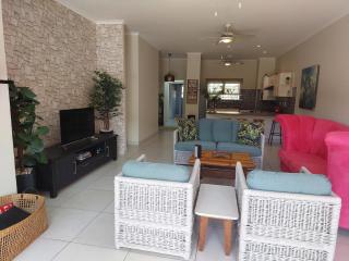 BAY RIDGE Sleep 6 close to beach - Ballito - 0