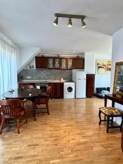 Urban Retreat - До Община Варна - Varna City - 0