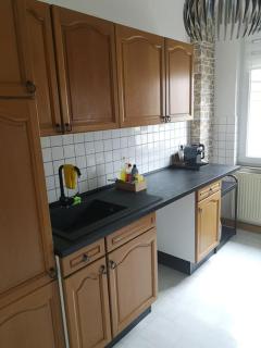 Vier Zimmer Appartment mit Küche & Bad - Weingarten - 1