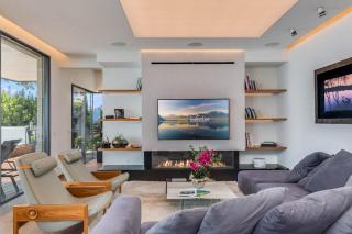Lausanne area Luxurious 4-Bedroom Villa on the Lake by GuestLee - Pully - 3