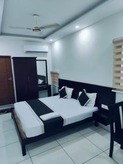 Grace Tourist Home - Ernakulam - 0