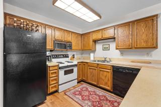 New! Aspen 4 Seasons - Seasonal pool - Close to beaches, parks, golf, and downtown - 6