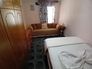 Gogo's Sea Side Apartment - Sarandë - 8