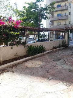 Gogo's Sea Side Studio - 9