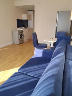 BEST HOUSE ORBI CITY - Batoemi - 7