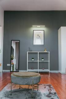 Empty - Bukarest - 8