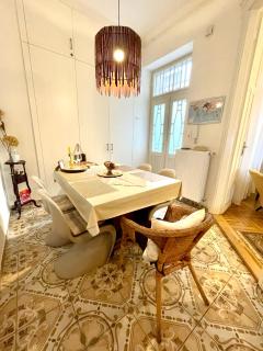 Gold Pearl Apartment 2 rooms at St Stephen' s Basilica - Budapest - 4