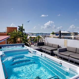 Commodore Suites - Simpson Bay - 0