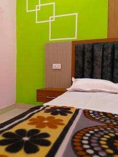 Grihalaxmi Paying Guest House - Varanasi - 4
