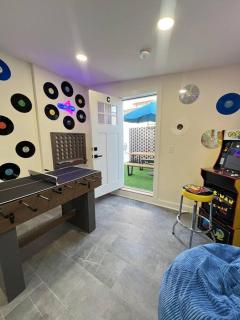 New Beach House with Game Room - Ocean City - 3