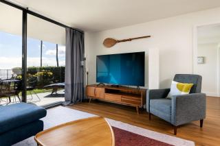 Remodeled 3 Bedroom Oceanfront Condo — Sleeps 8 - 6