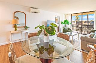 Kanai A Nalu 408 — Top Floor Oceanfront Condo - Wailuku - 2