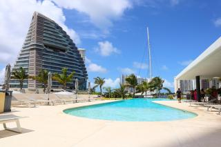 Luxury Apt with Balcony, Marina Puerto Cancún - 8