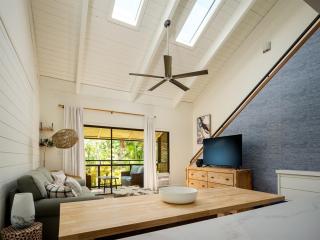 Newly Remodeled Luxury Condo — Sleeps 7 - Kihei - 0