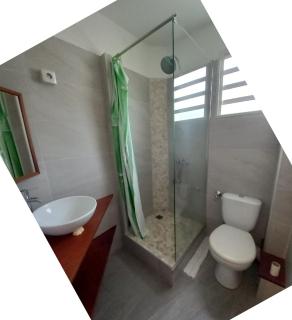 Appartement à Anse Mabouya en rez de jardin avec piscine à proximité des plages - 3