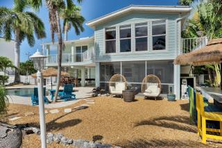 COMING SOON! Rest-A-Shore Waterfront Home, New Private Pool home - Marathon - 4