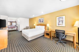 SureStayPlus Hotel by Best Western San Jose Central City - 1
