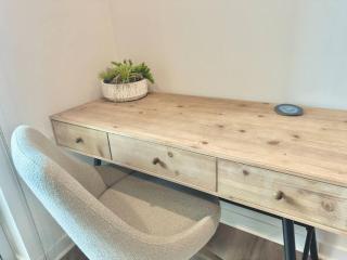 Corner 2 Bedroom 2 Bath Condo - Balcony - Parking - 7