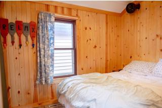 Relaxing Getaway Bungalow - Twin Lakes - 2