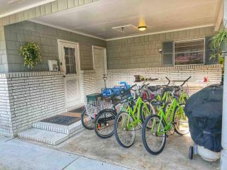 Cute Cottage with 3 min walk to beach with bikes! - 9