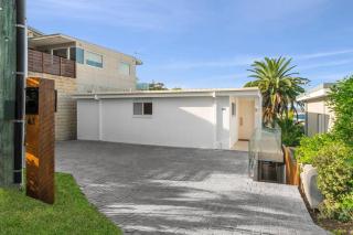 Villa Capriccio - Top Floor Apartment - Collaroy - 1