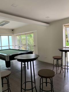 Dumaguete Mountain View Marina Studio - Pool, Gym, WiFi 300 Mbps - 2