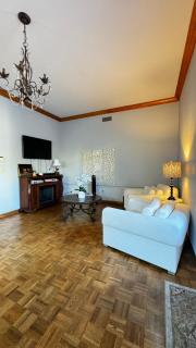 Montecito Cottage - 2