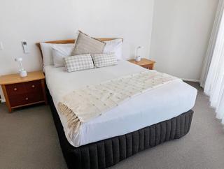 Unwind in Coastal Resort -1 bedroom - Alexandra Headland - 9