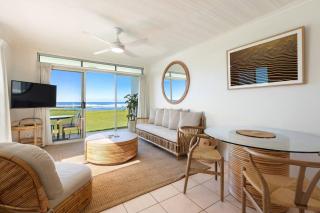 Absolute Beachfront Apartment 11B - Lennox Head - 5