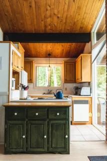 Le Paresseux - Chalet rustique québécois avec foyer, vue sur le lac et sentiers de randonnée - 5