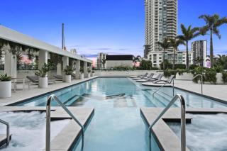 ALTITUDE Ocean Suites - SPECTACULAR, Unmatched Views & Luxury Accommodation - Gold Coast - 0