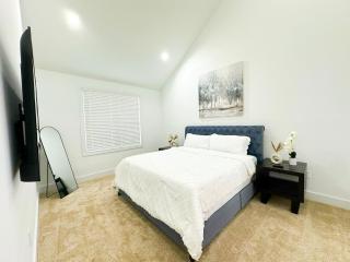 Friends and Family Home,1st flr Suite, 20Min from RDU - Raleigh - 8
