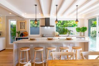 HolidayRento - Capri Beach House - Shoal Bay - 3