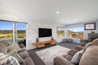 On the Ridge - Kaikoura - 1