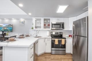 Waikiki City View at the Ilikai, Close to Beach - 7