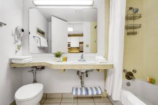 Comfortable Studio Suite with Full Kitchen! SJI 212 - 5